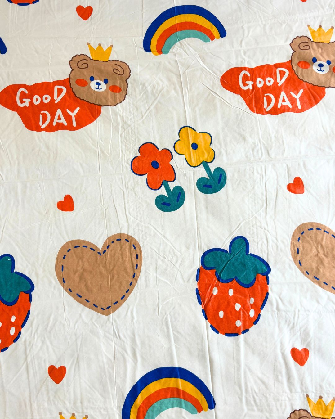 Cream Multicolor Cute Character Print King Size Bedsheets