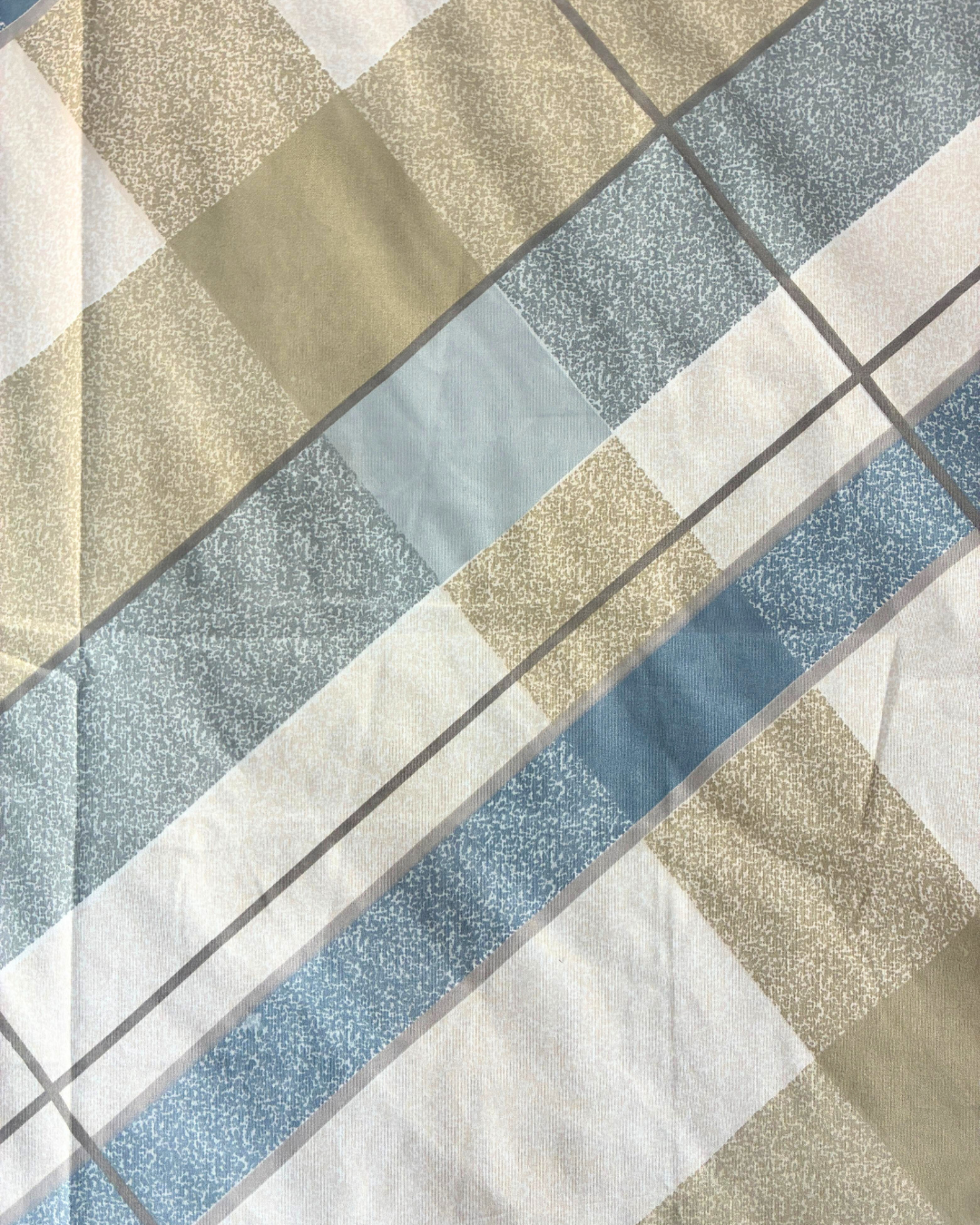 Blue, Beige & White Geometric Checkered King Size Bedsheets with Quilted Pillow Covers