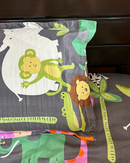 Grey Jungle Animal Print King Size Bedsheets