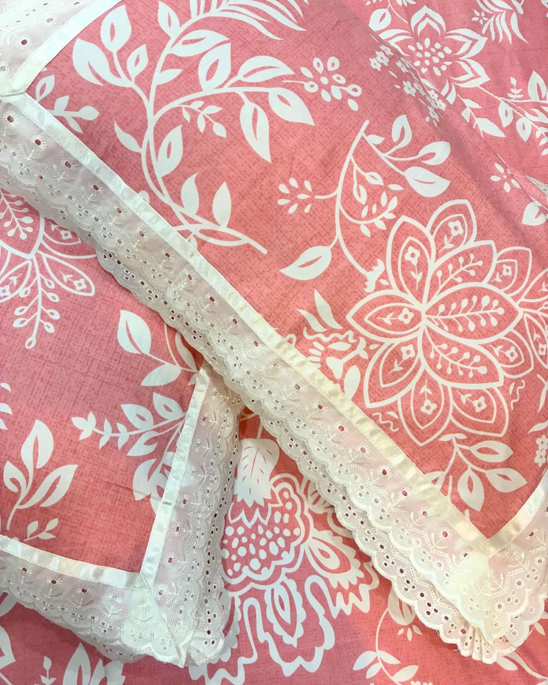 King Bedsheets (Lace Pillow Covers)