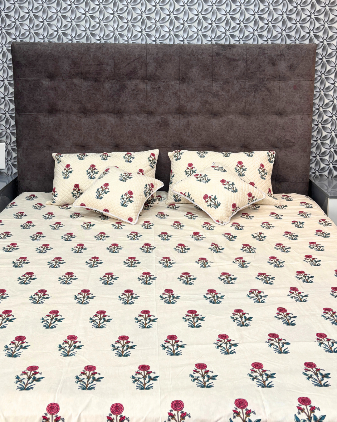 Premium 5 Piece Hand-Block Print Bedsheet Set - Quilted Pillow & Cushion Covers