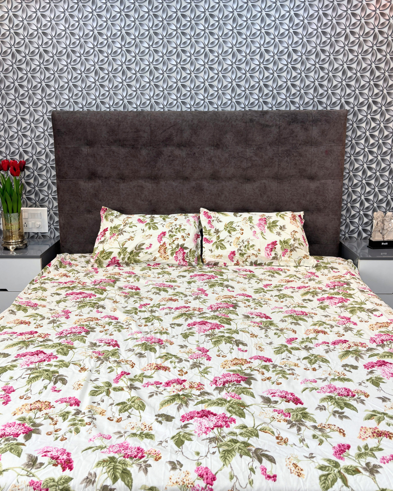 Ivory Pink & Green Floral Premium King Fitted Bedsheet With 2 Pillow Covers HOME SAARTHI