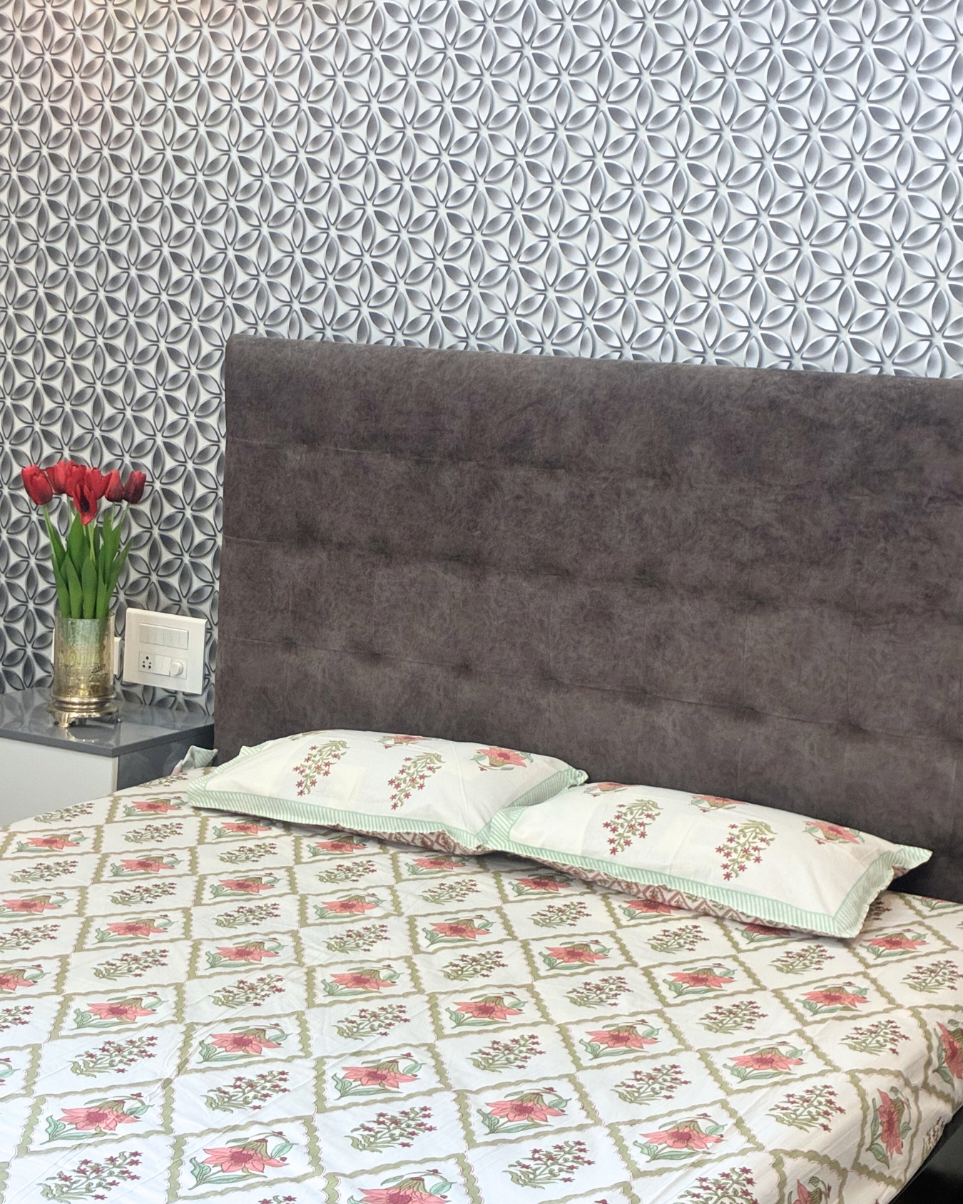 Ivory, Pink & Sage Green Floral Geometric Jaipuri Cotton King Bedsheet With 2 Pillow Covers