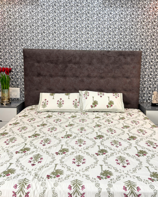Cream and Sage Floral Jaipuri Cotton King Bedsheet With 2 Pillow Covers