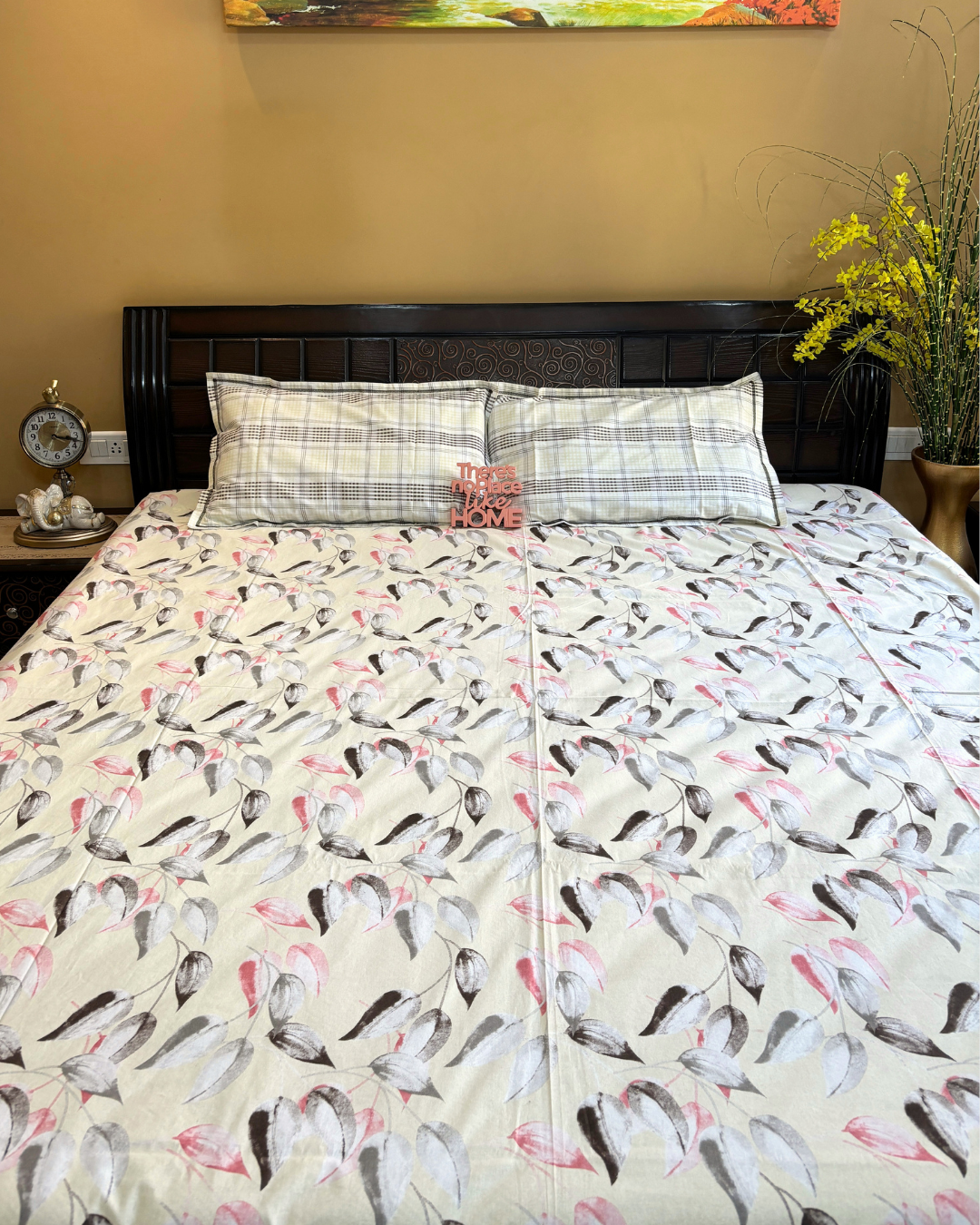 Cream and Pink Watercolor Leafy Floral Double Size Cotton Bedsheet HOME SAARTHI