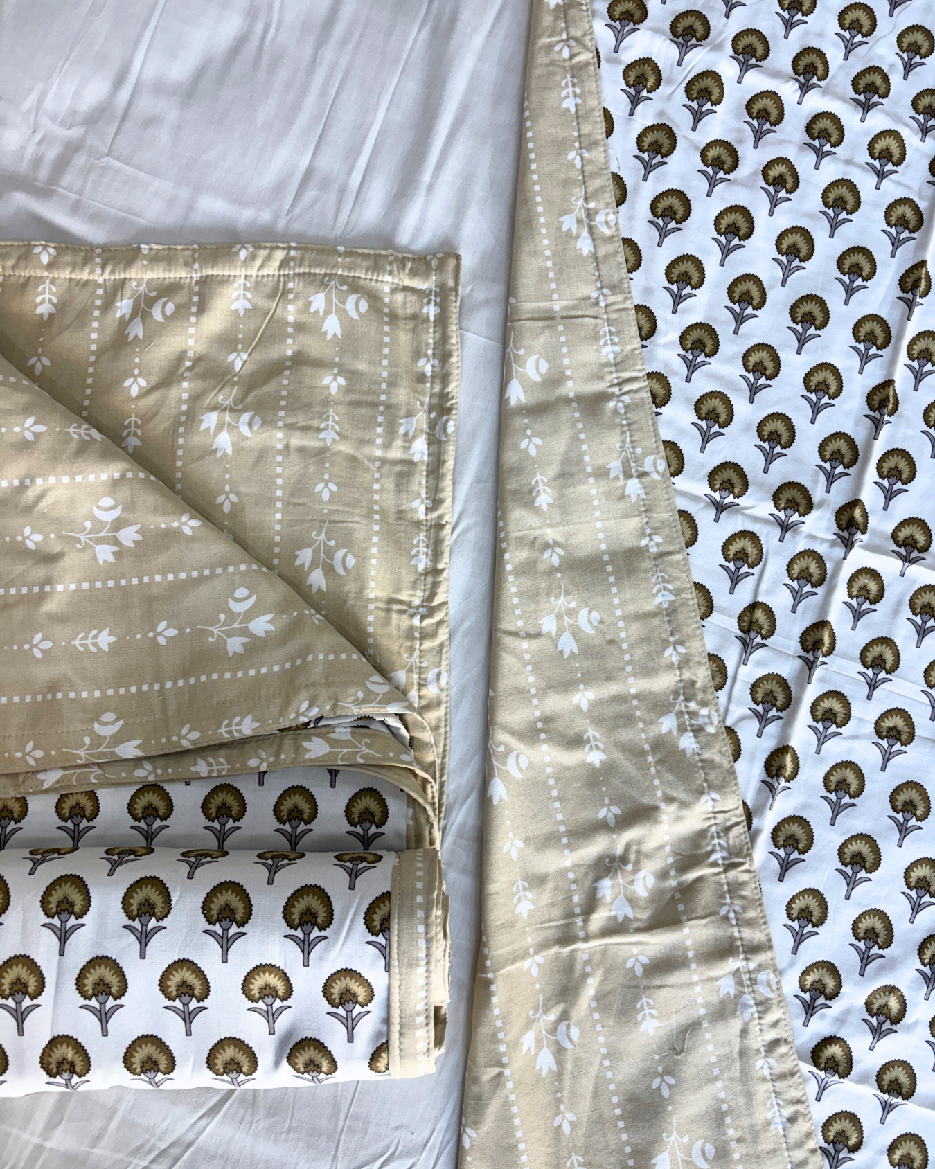 Beige & White Traditional Buta Print 3 Layered Mul-Mul Fabric Pure Cotton Double Sided Dohar HOME SAARTHI