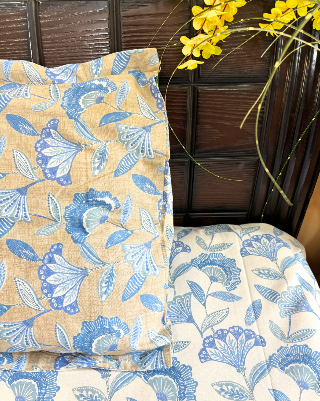 Blue and Cream Botanical Floral King Size Cotton Bedsheet HOME SAARTHI