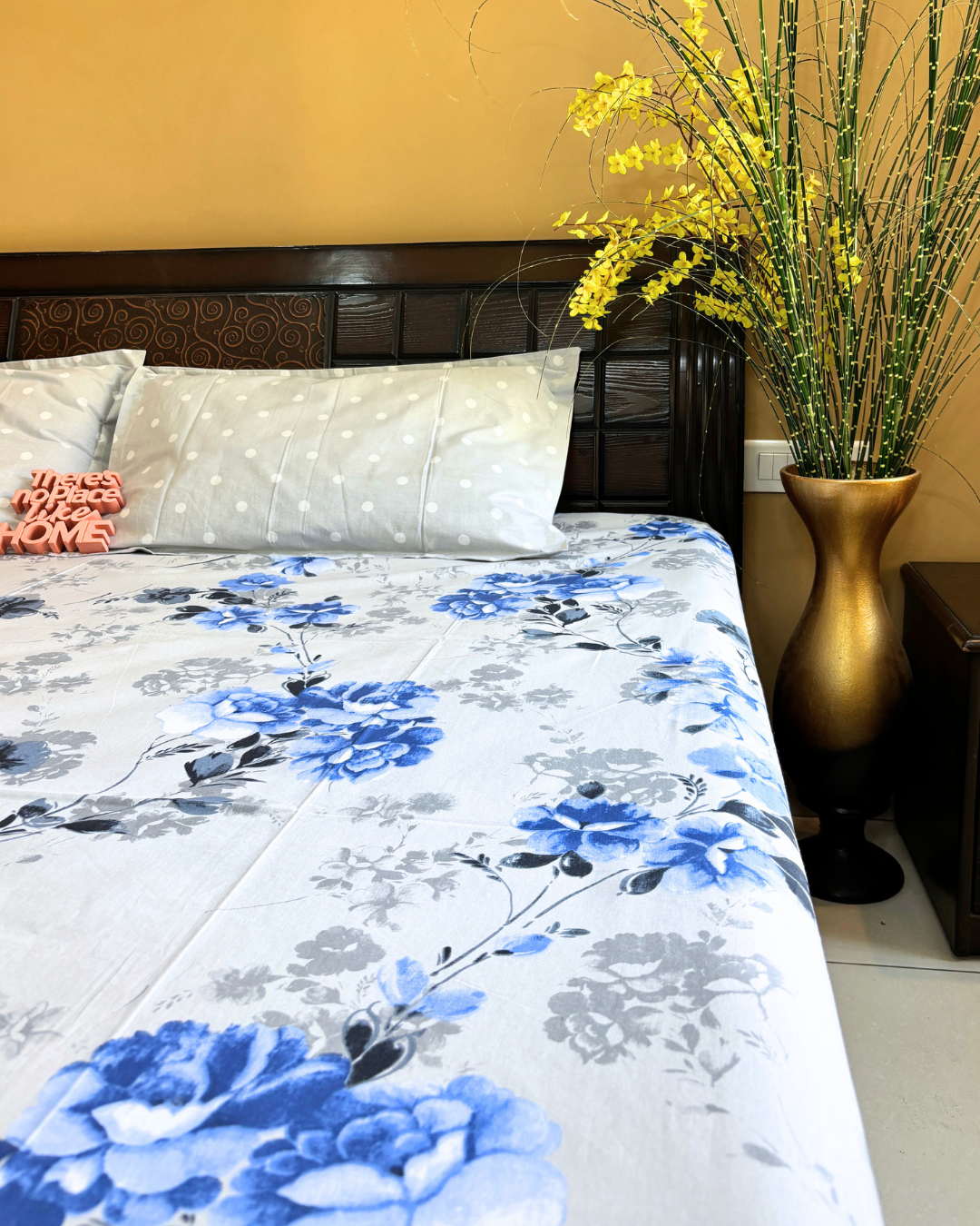 White and Blue Watercolor Floral Double Size Cotton Bedsheet HOME SAARTHI