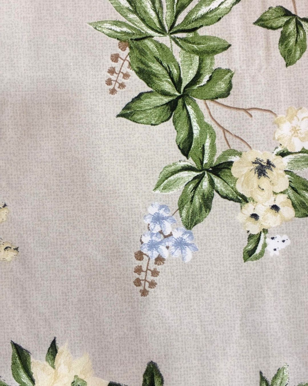 Ivory & Green Botanical Floral King Size Bedsheets with Laced Pillow Covers HOME SAARTHI