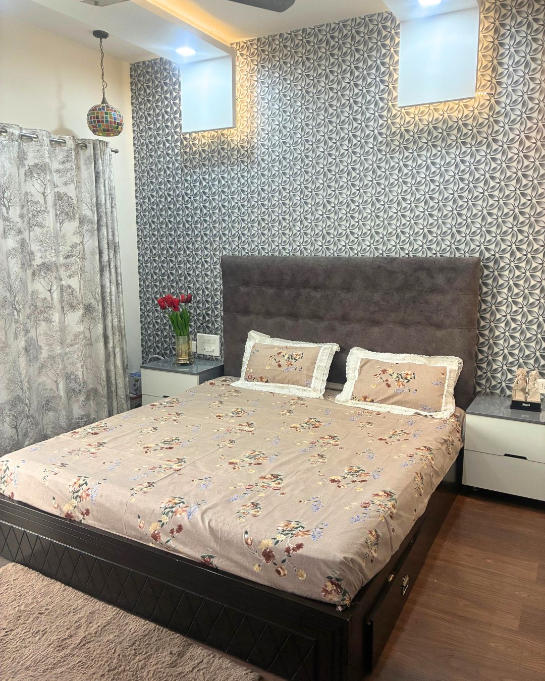 Chocolate Brown & Multicolor Floral King Size Bedsheets with Laced Pillow Covers HOME SAARTHI