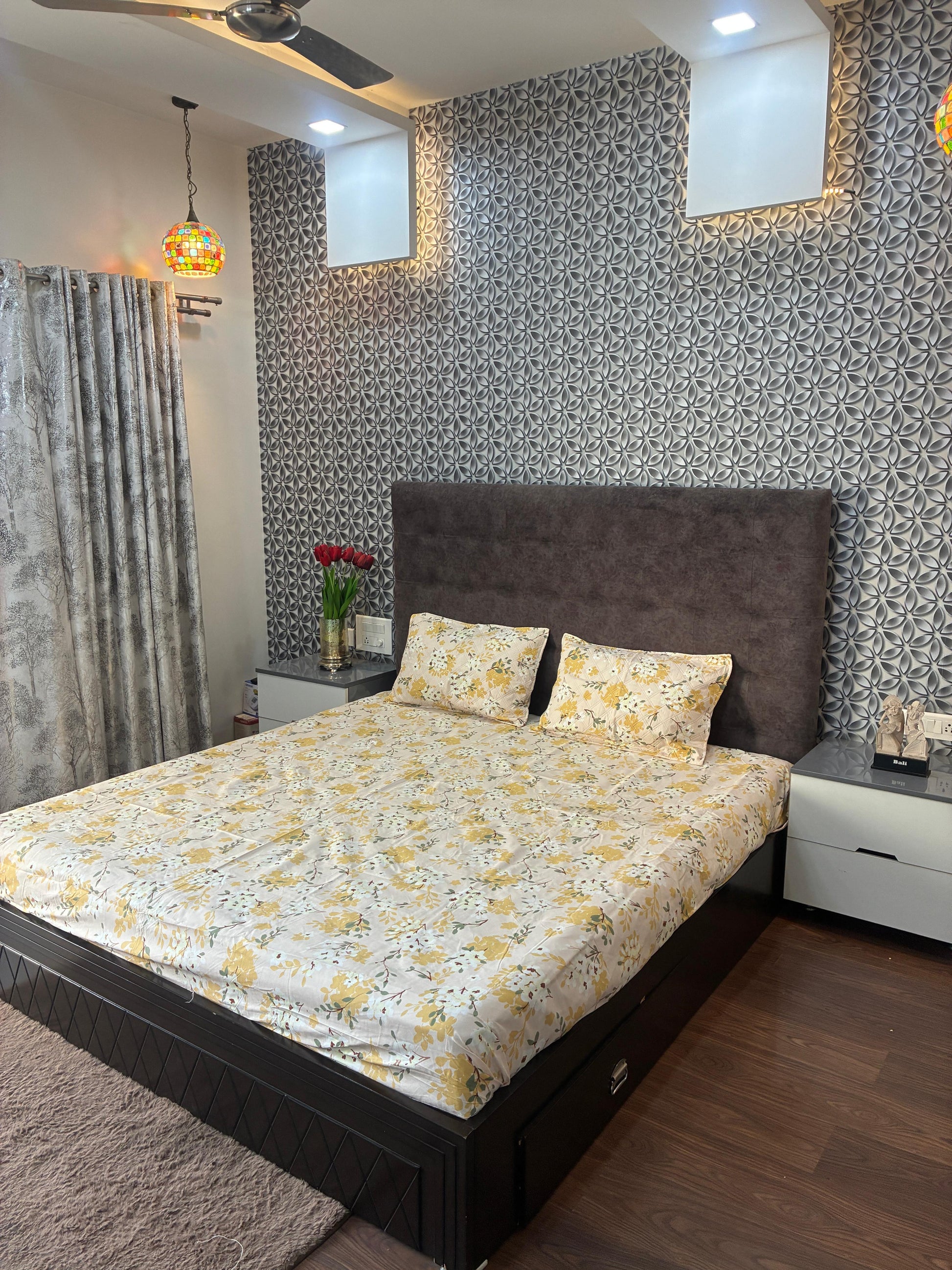 Cream & Mustard Yellow Floral King Size Bedsheets with Quilted Pillow Covers HOME SAARTHI